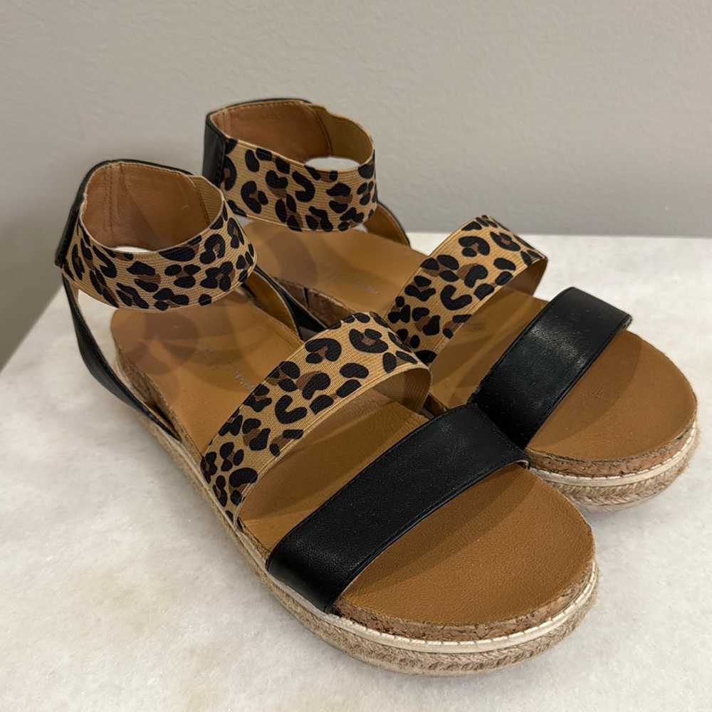 Adrienne Vittadini Sport Sandals